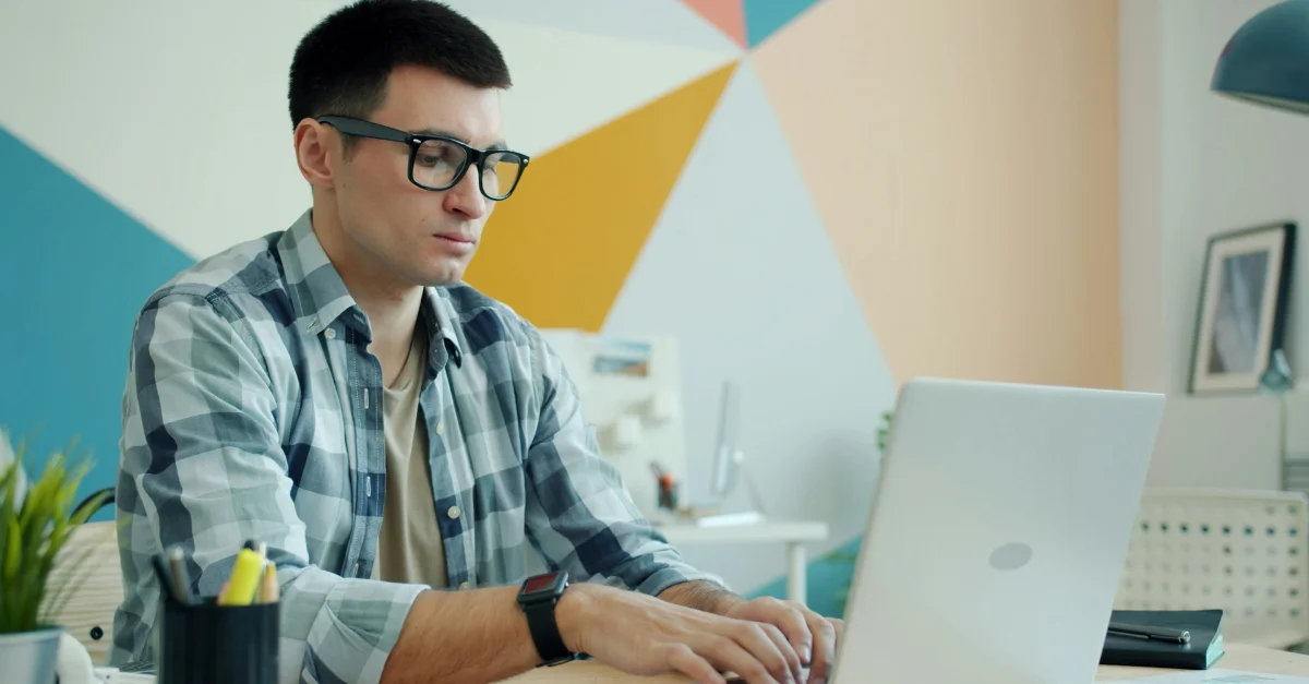 HR employee learning that the EEOC now has a quorum once again.