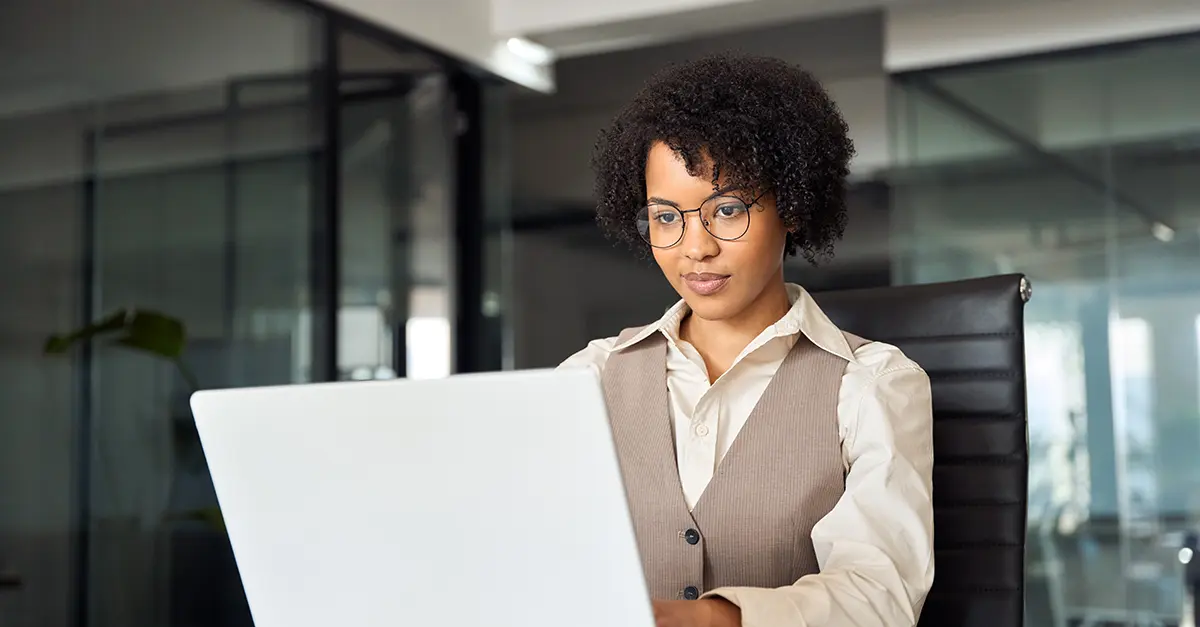 Brightmine-office staff is on virtual meeting