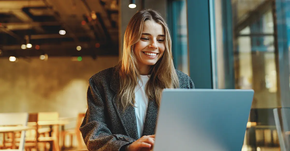 Office employee working smiling on meeting
