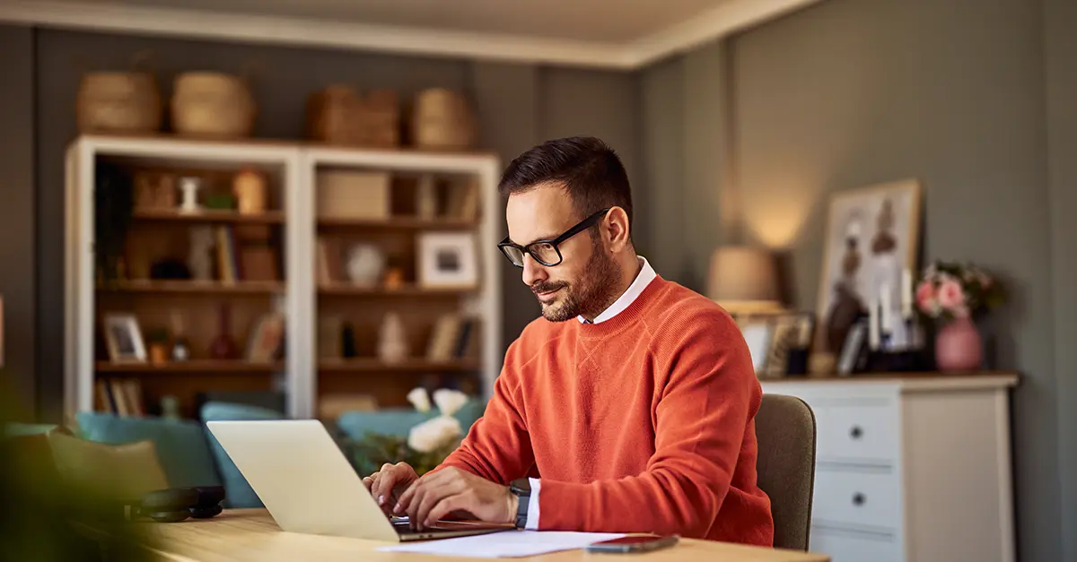 Copywriter working remotely